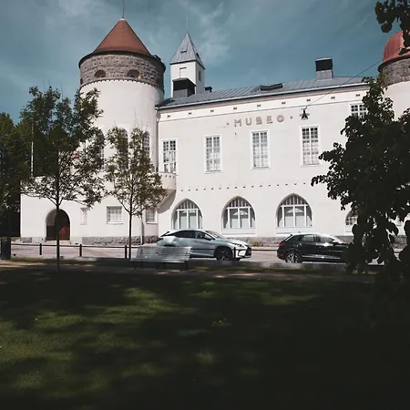 アパート Tyylikas Kolmio Ilmastoinnilla Ja Ilmainen Parkkihalli クオピオ